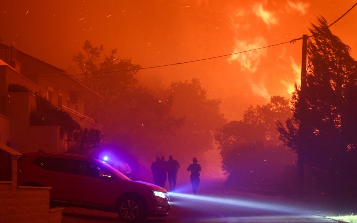 Uhapšene četiri osobe zbog sumnje da su podmetale požare kod Zadra, USKOK preuzeo slučaj