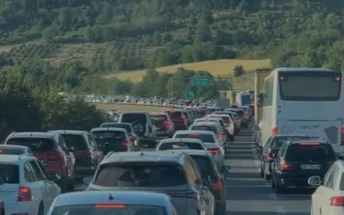 Veliki zastoj na auto-putu na ulazu u Beograd, formirale se kilometarske kolone