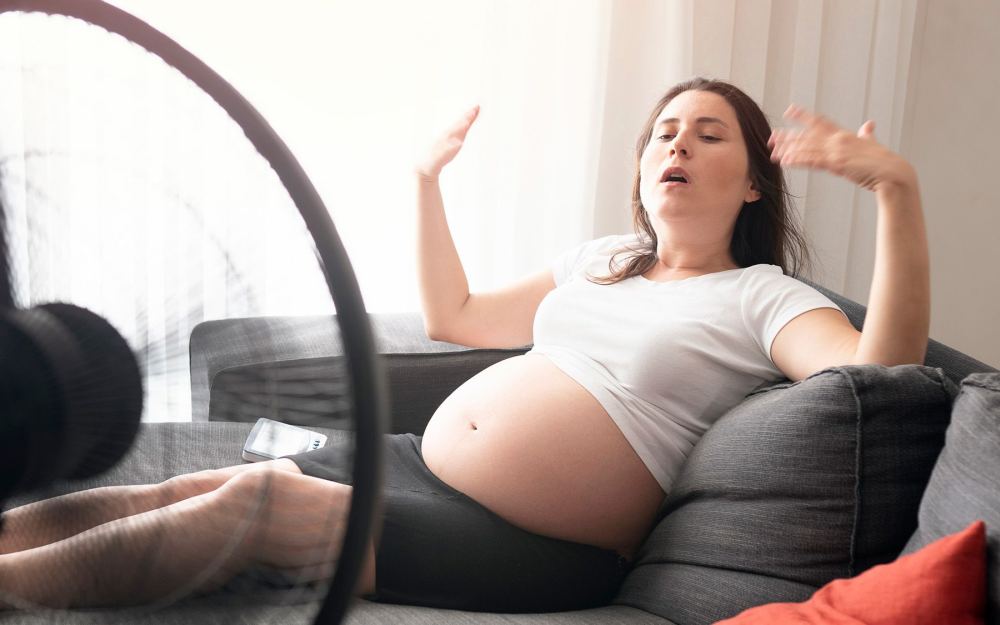 Vrućine i trudnoća: šta istraživanja govore o riziku za majke i bebe
