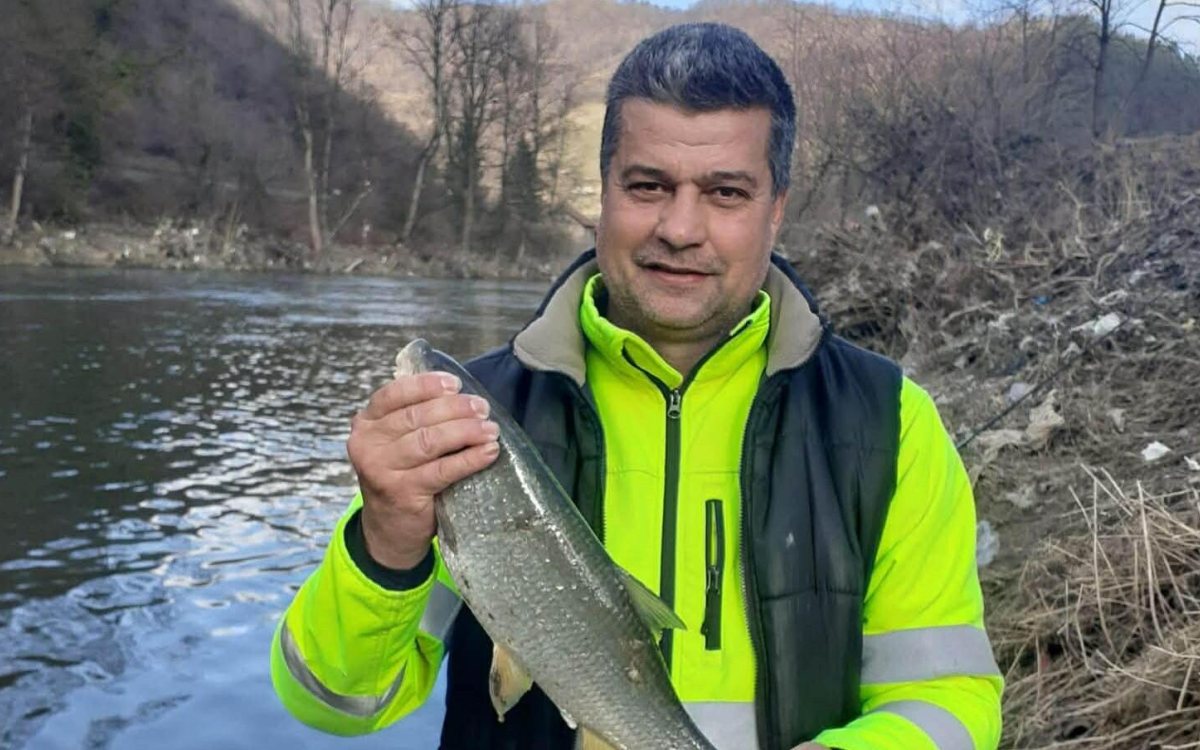 Za Bahtiju, Zlatnog ljiljana